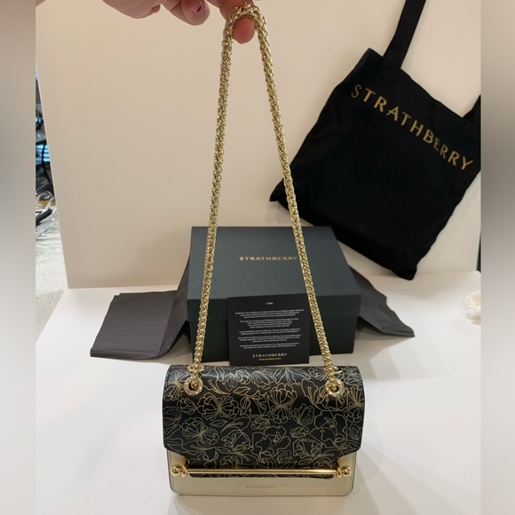 Rare Strathberry East West Mini - Black/Vanilla/Gold - Picture 4 of 16